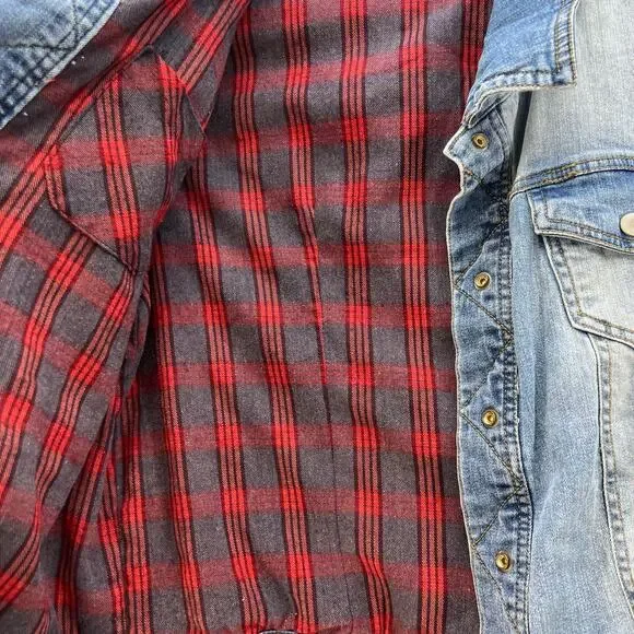 BKE Denim Jean Jacket Women's S Blue and Red Plaid Fully Reversable Preppy - Picture 6 of 14